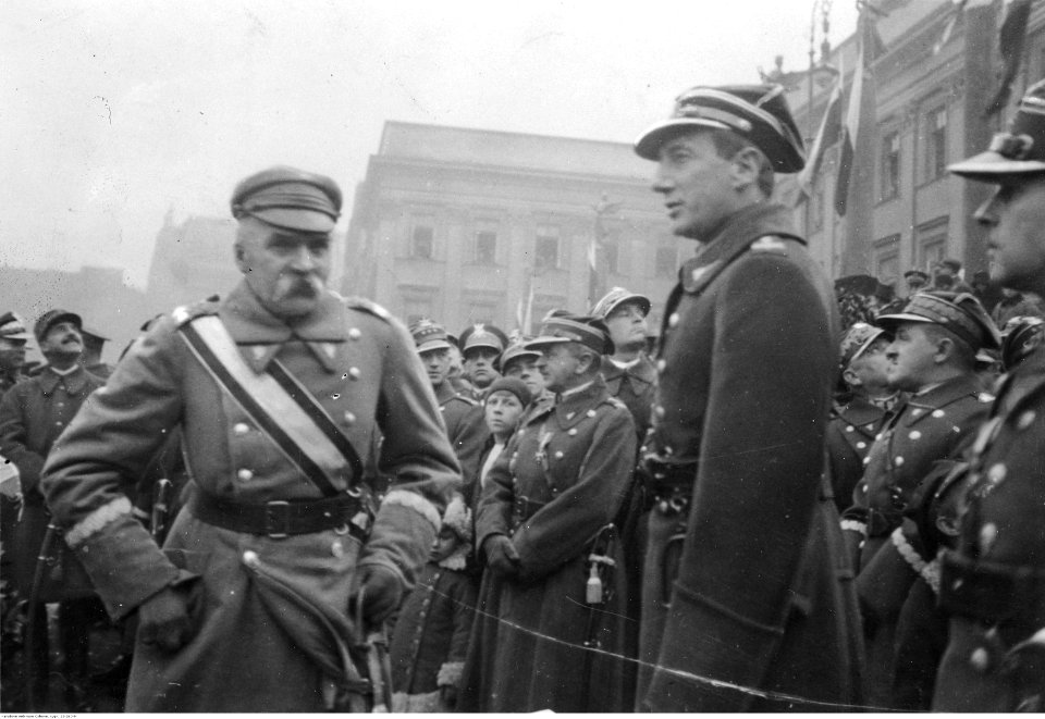 Obchody święta 11 listopada w Warszawie (22-260-9)