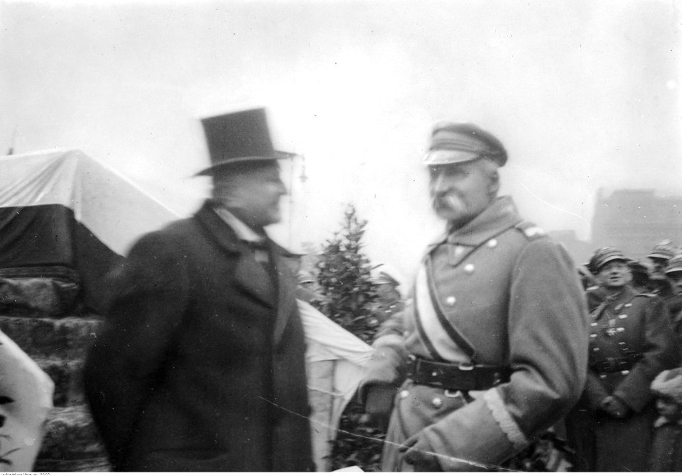 Obchody święta 11 listopada w Warszawie (22-260-5)