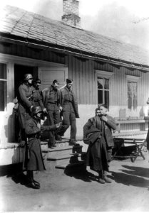 Obóz jeniecki w Trondheim (2-461)