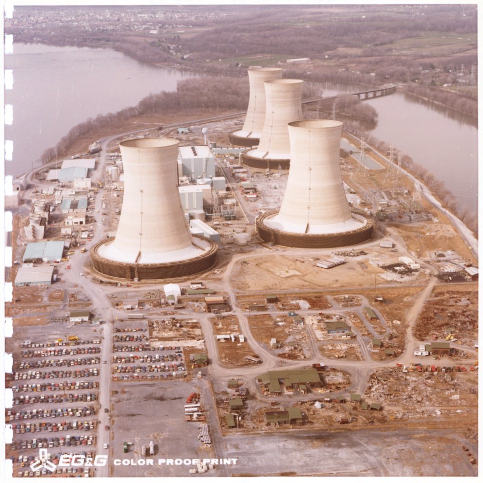 Oblique (view of) TMI (Three Mile Island) - NARA - 540028