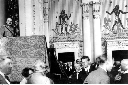 Odczyt marszałka Józefa Piłsudskiego w teatrze Splendid w Warszawie (22-249)