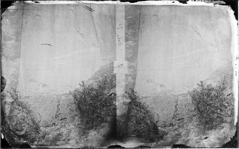 Old Spanish record Inscription Rock. New Mexico - NARA - 519816