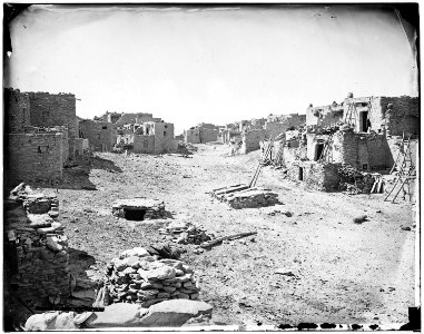 Oraibi, west court - NARA - 523736