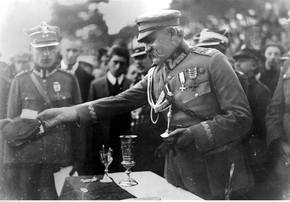 Otwarcie boiska sportowego 6 Pułku Piechoty Legionów w Wilnie (22-311)
