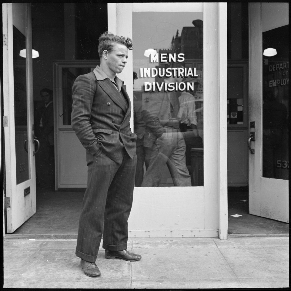 Oakland, California. Lockheed Testing Program. Standing outside the Oakland office of the State Department of... - NARA - 532192