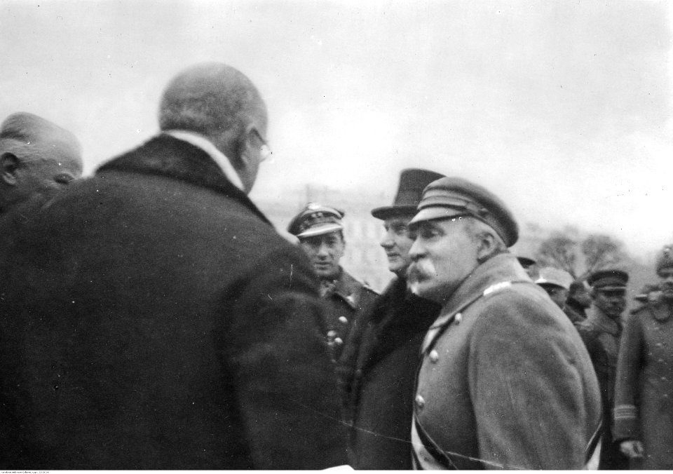 Obchody święta 11 listopada w Warszawie (22-260-6)