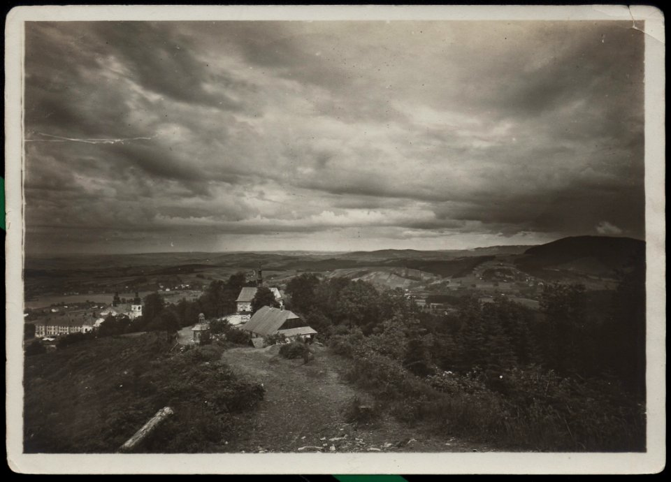 Ogolny widok Kalwaryi z drogi do Wlodkowej ante 1914 (7239552)