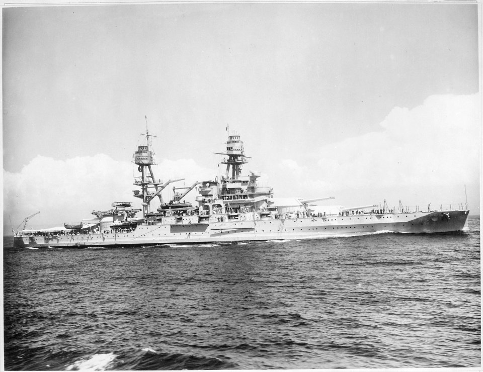 Pennsylvania (BB38). Starboard beam, underway, 08-23-1935 - NARA - 520584
