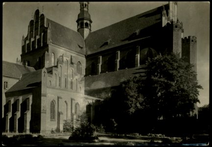 Pelplin - katedra fasada boczna pol. 1925 (39493442)