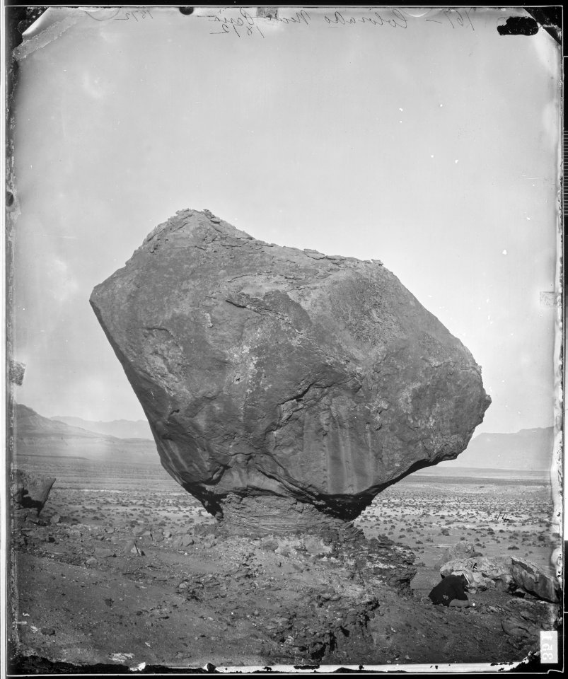 PERCHED ROCK, ROCKER CREEK, COLORADO RIVER NEAR PARIA, ARIZONA - NARA - 524302