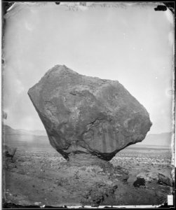 PERCHED ROCK, ROCKER CREEK, COLORADO RIVER NEAR PARIA, ARIZONA - NARA - 524302
