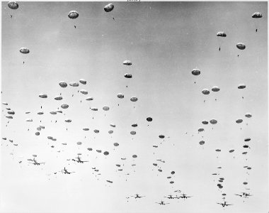 OVER ENEMY TERRITORY IN KOREA-One of the nine missions assigned to the 315th Air Division (Combat Cargo) is the... - NARA - 542316