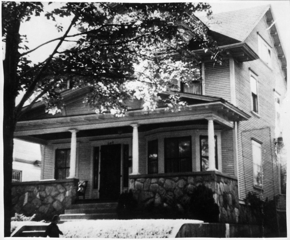 Photograph of 649 Union Street, SE, Grand Rapids, Michigan, the Boyhood Home of Gerald R. Ford, Jr. - NARA - 187028