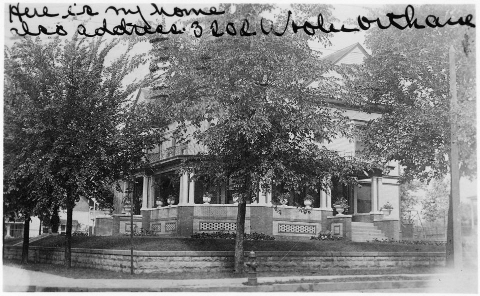 Photograph of 3202 Woolworth Avenue, Omaha, Nebraska, Birthplace of Gerald R. Ford, Jr. - NARA - 187023