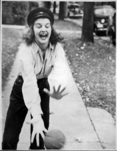 Photograph of Betty Bloomer Catching a Ball at a House Party in Ottawa Beach, Michigan - NARA - 186896