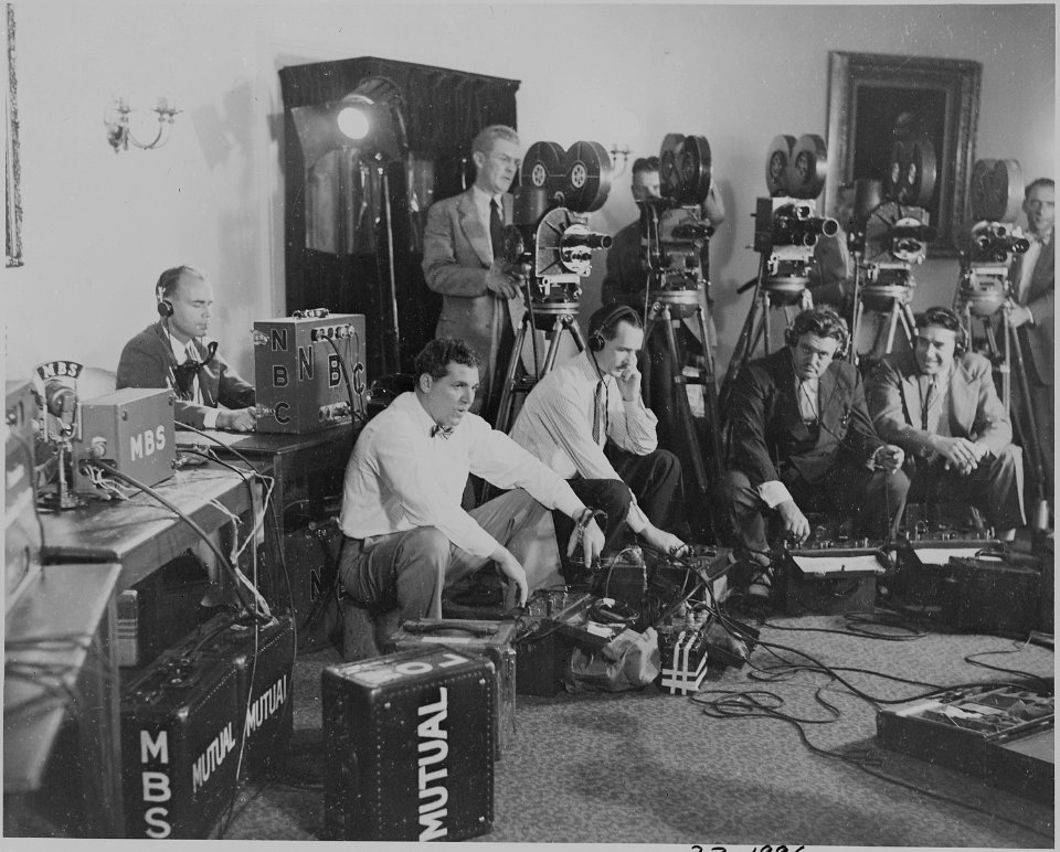 Photograph of cameramen and sound technicians at the White House. - NARA - 199149