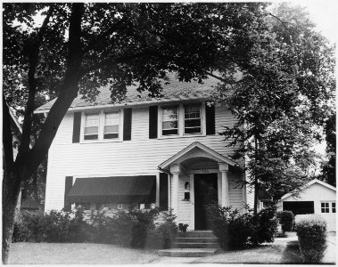 Photograph of 630 Rosewood Avenue, SE, Grand Rapids, Michigan - NARA - 186960