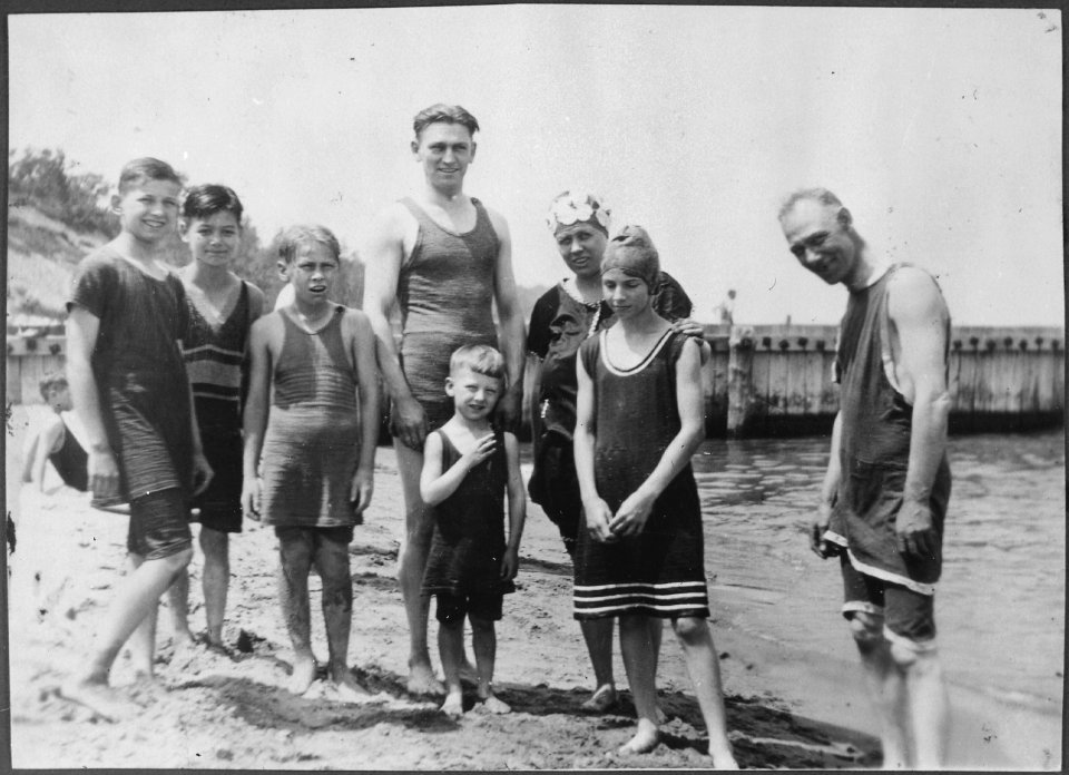 Photograph of Gerald R. Ford Jr., with His Parents, Half-Brother Tom, Cousin Gardner James, and Several Other... - NARA - 186951