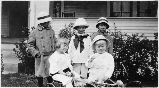 Photograph of Gerald R. Ford, Jr. with His Cousins, Gardner and Adele James, and Two Unidentified Girls - NARA - 186948