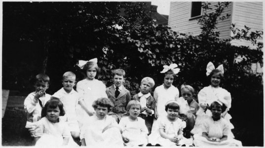 Photograph of Gerald R. Ford, Jr., with Friends at an Unidentified Gathering - NARA - 186914 photo