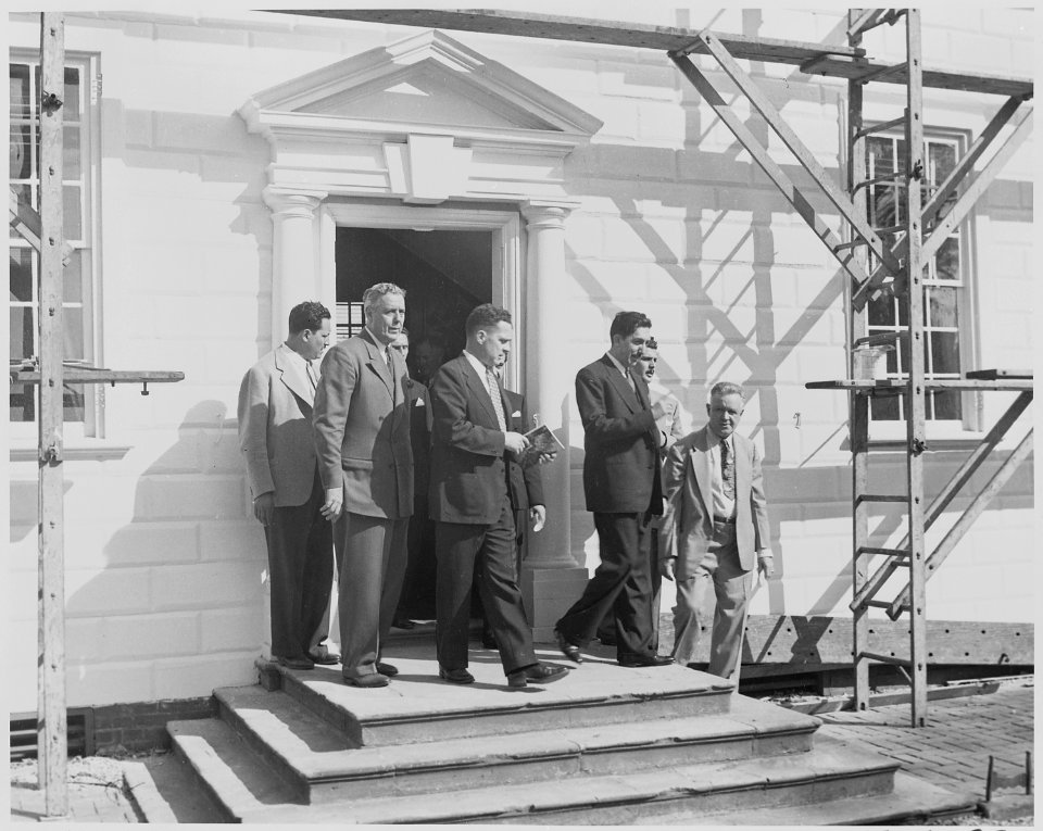 Photograph of Mexican President Miguel Aleman and other dignitaries at George Washington's Mount Vernon home. - NARA - 199548