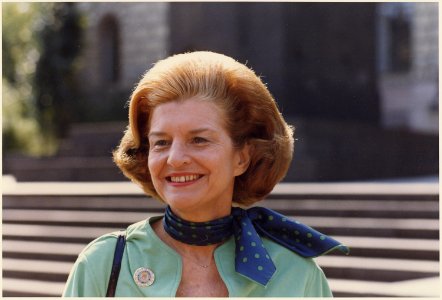 Photograph of First Lady Betty Ford Meeting with the Media in Helsinki, Finland, During the Conference on Security... - NARA - 186815