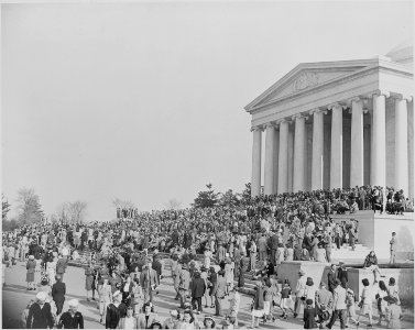 Photograph of crowds at the Jefferson Memorial for a ceremony marking Jefferson's birthday. - NARA - 199594