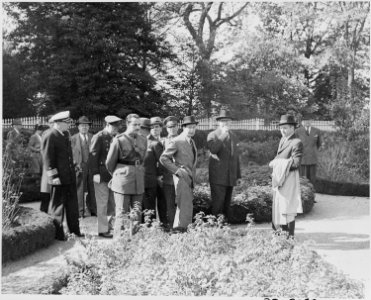 Photograph of President Juan Antonio Rios of Chile and others, evidently touring the grounds at Mount Vernon. - NARA - 199234