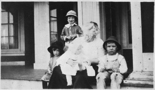 Photograph of Gerald R. Ford, Jr., Held by His Great-Grandmother, Amy Gridley Butler Ayer, with His Cousins Gardner... - NARA - 186949