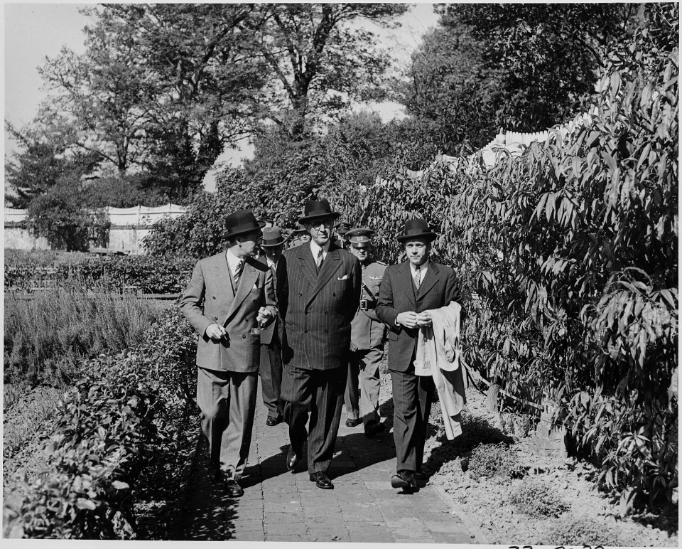 Photograph of President Juan Antonio Rios of Chile and others, evidently touring the grounds at Mount Vernon. - NARA - 199233