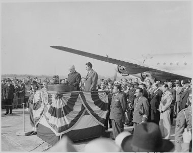 Photograph of President speaking at a welcoming ceremony for Mexican President Miguel Aleman at Washington's National... - NARA - 199570