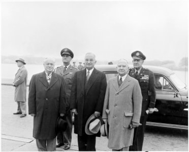 Photograph of President Truman and other dignitaries at the Jefferson Memorial for wreath-laying ceremonies honoring... - NARA - 200369