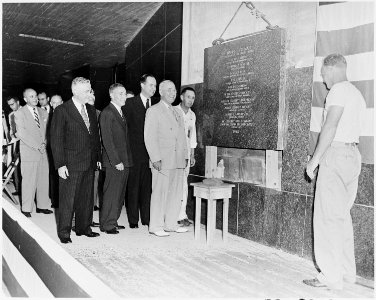 Photograph of President Truman with other dignitaries at the dedication of the National Institutes of Health Clinical... - NARA - 200340