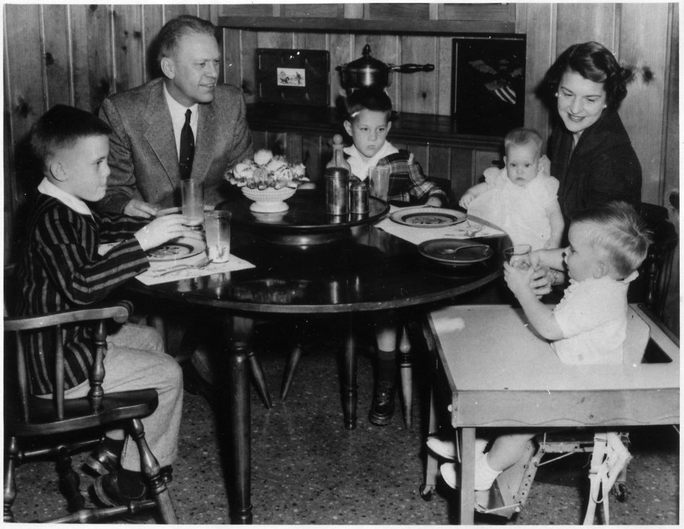 Photograph of Representative Gerald R. Ford, Jr., with Betty Ford and Their Children, Sitting at the Dining Room... - NARA - 187004