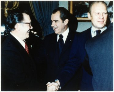 Photograph of Senator Robert Griffin Shaking Hands with President Richard M. Nixon, while Vice Presidential Nominee... - NARA - 187019