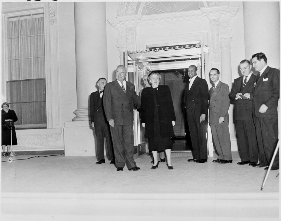 Photograph of the President and Mrs. Truman upon their return to the newly renovated White House, reopened to the... - NARA - 200191