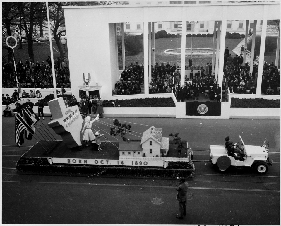 Photograph of the Texas float, honoring the birthplace of Dwight D. Eisenhower in Denison, Texas, moving past... - NARA - 200427