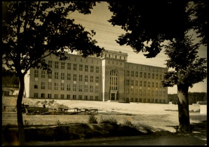 Pologne - Gdynia, Ecole de Commerce Maritime 1930-1939 (39488654)