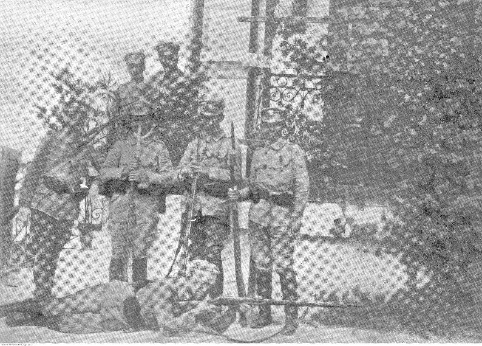 Pierwszy patrol strzelecki (22-116)