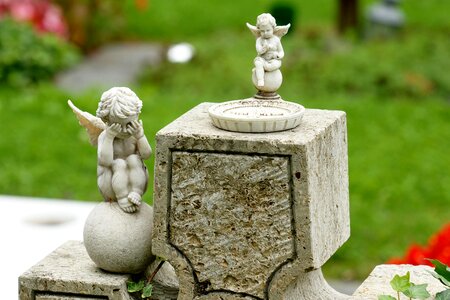 Art cemetery faith