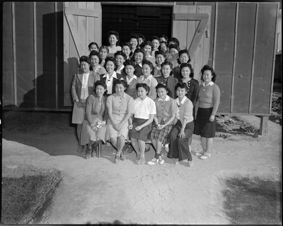 Poston, Arizona. A group picture of the sewing school - NARA - 536652