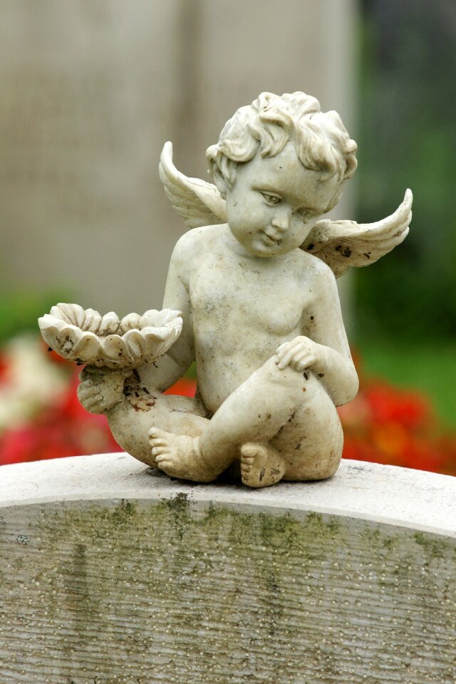 Art cemetery faith