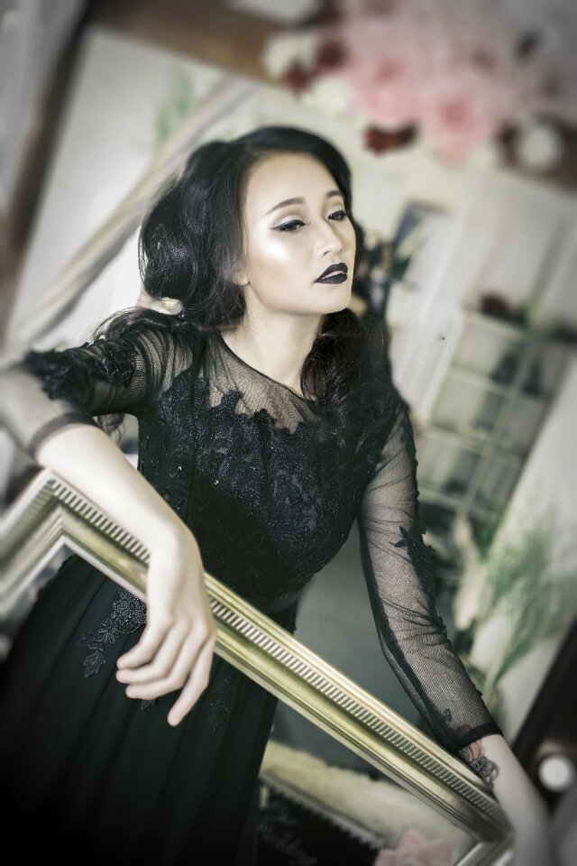 Black black lips black hair