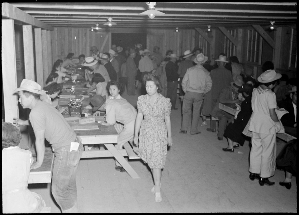 Poston, Arizona. Evacuees of Japanese ancestry register upon arrival at War Relocation Authority ce . . . - NARA - 536288