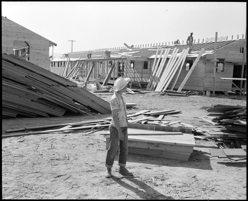 Poston, Arizona. Larry Orida to hospital. Site Number 1 - NARA - 536073