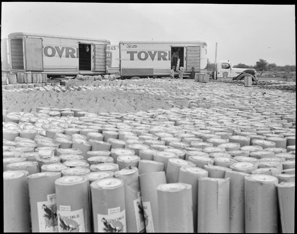 Poston, Arizona. Roofing materials which will be used in the construction of living quarters for ev . . . - NARA - 536327