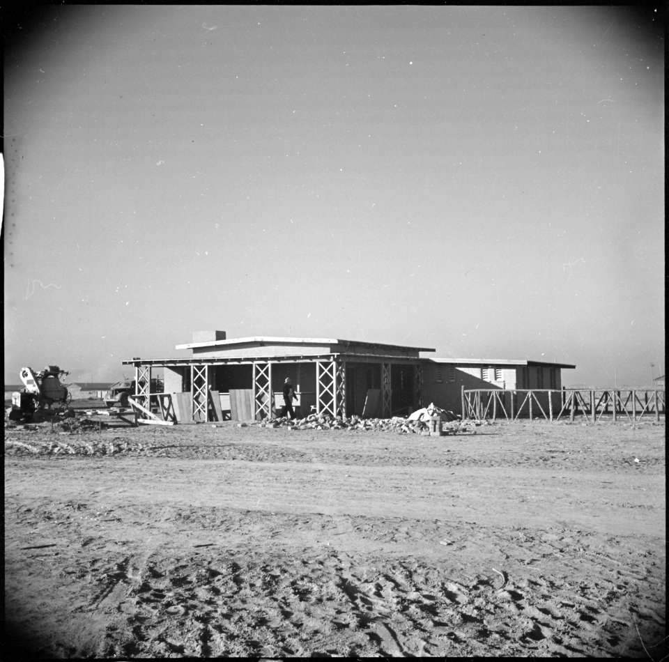 Poston, Arizona. Press club building. This structure was erected by members of the Poston Daily Ch . . . - NARA - 536618