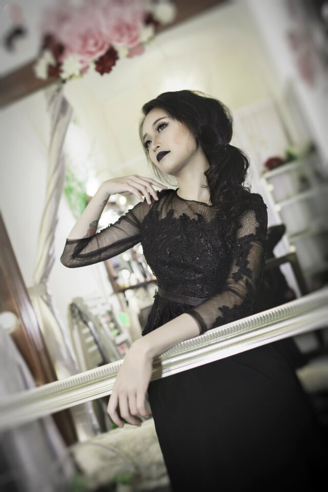 Black black lips black hair