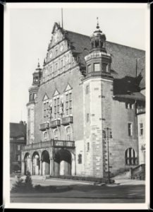 Poznan, Uniwersytet im. Adama Mickiewicza, widok od strony wejscia 1939 (67982289)