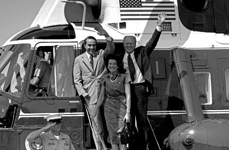 President Ford, Senator Robert Dole and Mrs. Elizabeth Dole - NARA - 7027917 photo